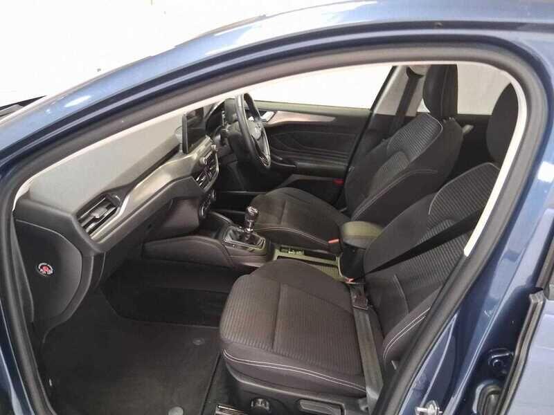 Used Ford Focus 2018 for sale - 76137128: Photo 14