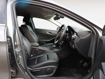 Used Mercedes-Benz GLA 2018 for sale - 77234588: Photo