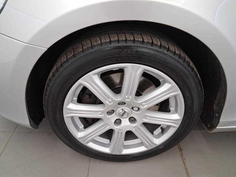 Used Volvo V40 2018 for sale - 76136509: Photo 7