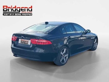 Used Jaguar XE 2018 for sale - 76137622: Photo 3