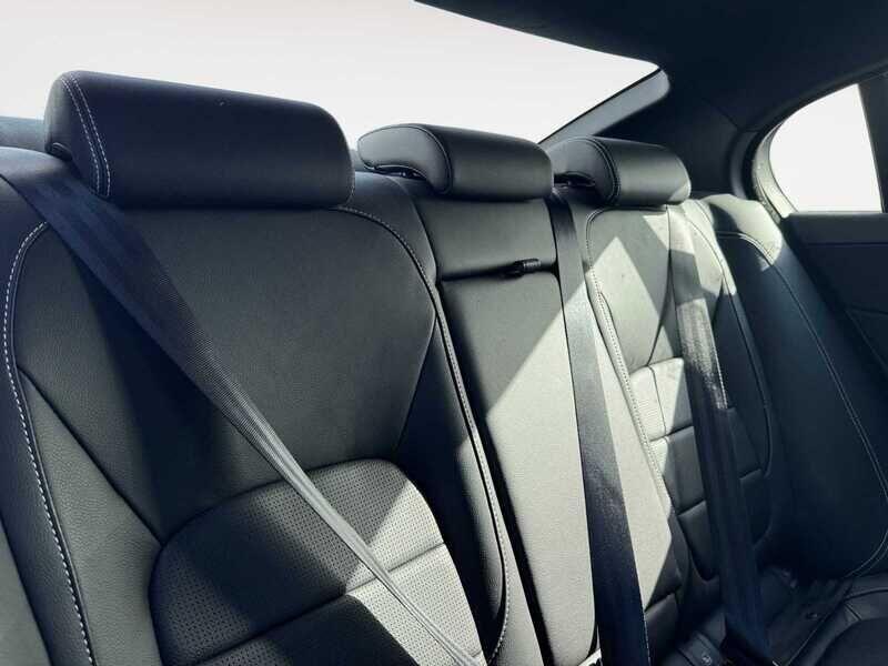Used Jaguar XE 2018 for sale - 76137622: Photo 6