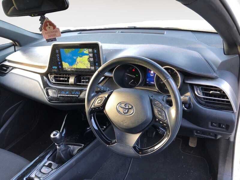 Used Toyota C-HR 2018 for sale - 77044963: Photo 5