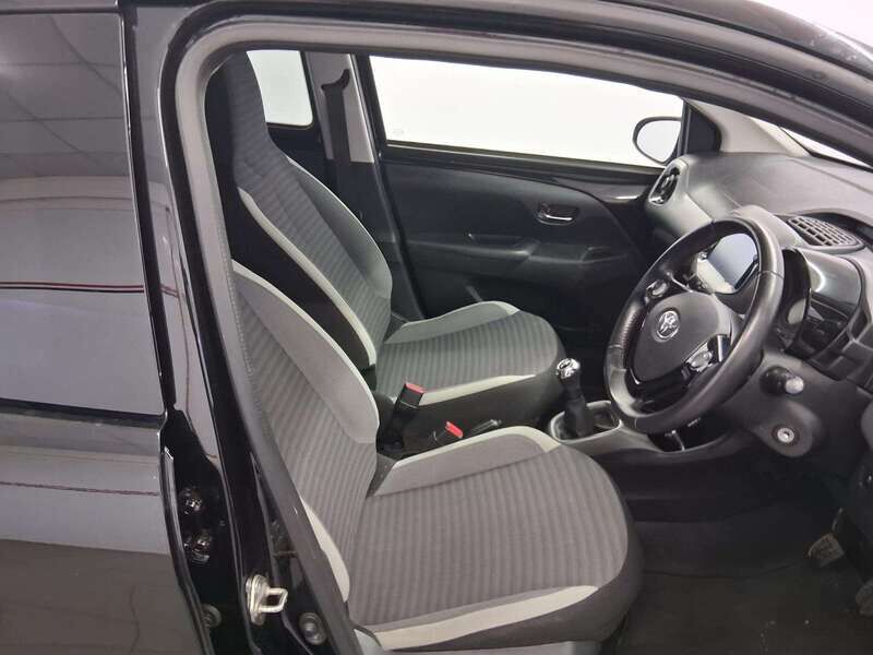 Used Toyota AYGO 2019 for sale - 77813905: Photo 11