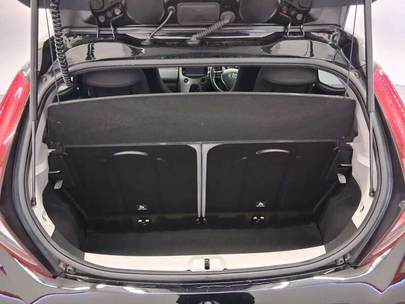 Used Toyota AYGO 2019 for sale - 77813905: Photo 8