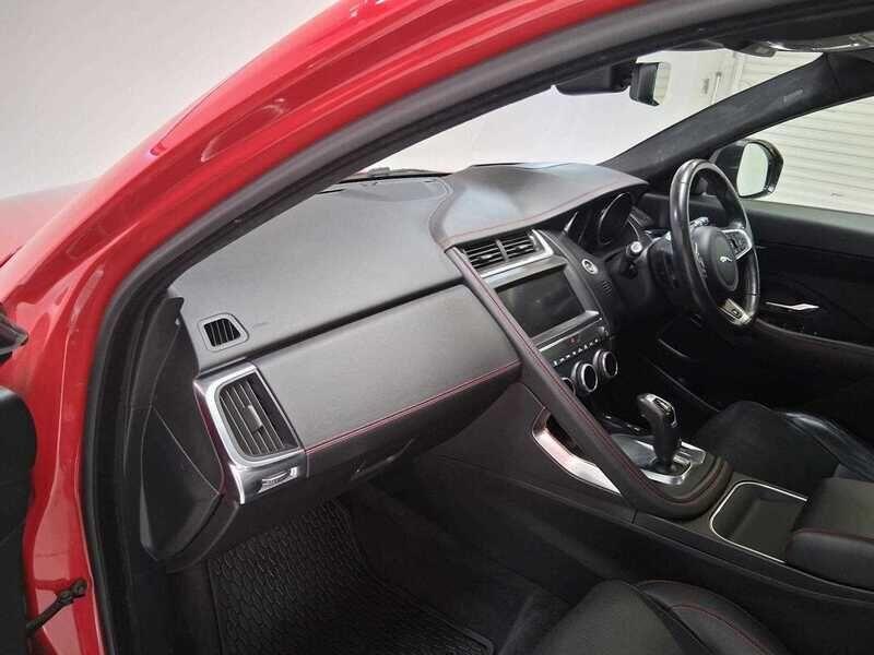 Used Jaguar E-Pace 2018 for sale - 76137570: Photo 14