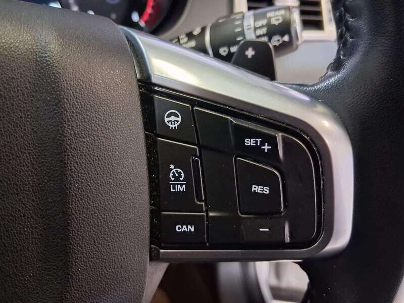 Used Land Rover Discovery Sport 2018 for sale - 77125853: Photo 26