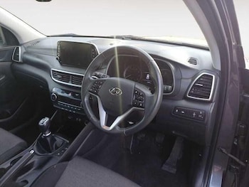 Used Hyundai TUCSON 2018 for sale - 76398538: Photo