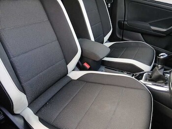 Used Volkswagen T-Roc 2019 for sale - 77831910: Photo