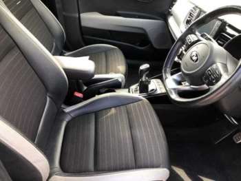Used Kia Stonic 2018 for sale - 75103750: Photo