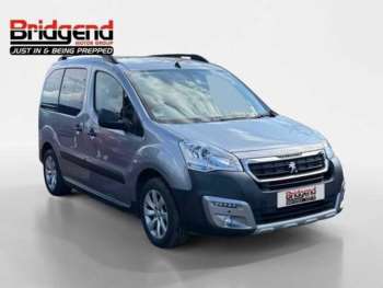 (18) - 1.2 PureTech Outdoor MPV 5dr