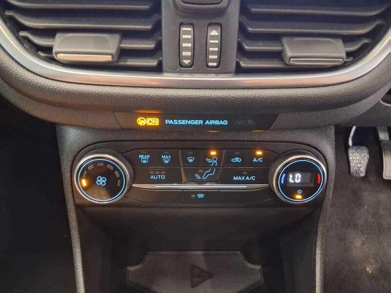 Used Ford Fiesta 2018 for sale - 76136616: Photo 19