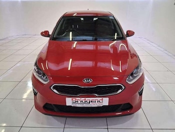 Used Kia Ceed 2019 for sale - 76990702: Photo