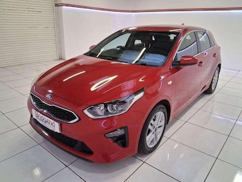 Used Kia Ceed 2019 for sale - 76990702: Photo