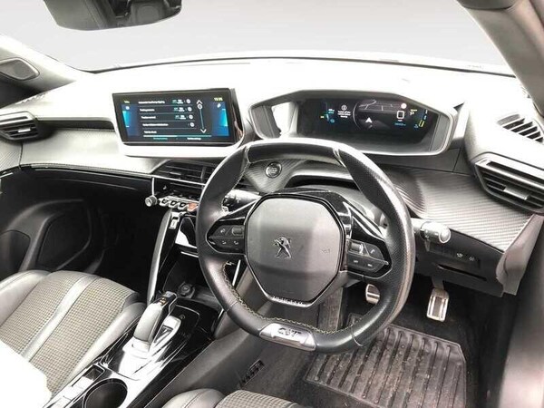 Used Peugeot 2008 2021 for sale - 76137357: Photo 5
