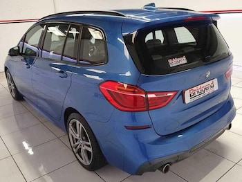 Used BMW 2 Series 2018 for sale - 76137809: Photo