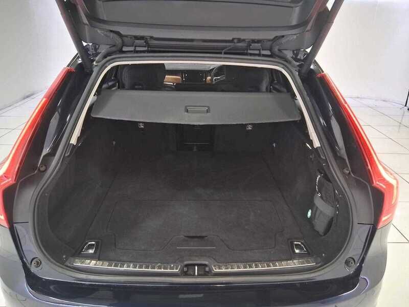 Used Volvo V90 2018 for sale - 77044940: Photo 8