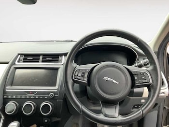 Used Jaguar E-Pace 2020 for sale - 78165027: Photo