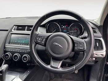 Used Jaguar E-Pace 2018 for sale - 75464242: Photo