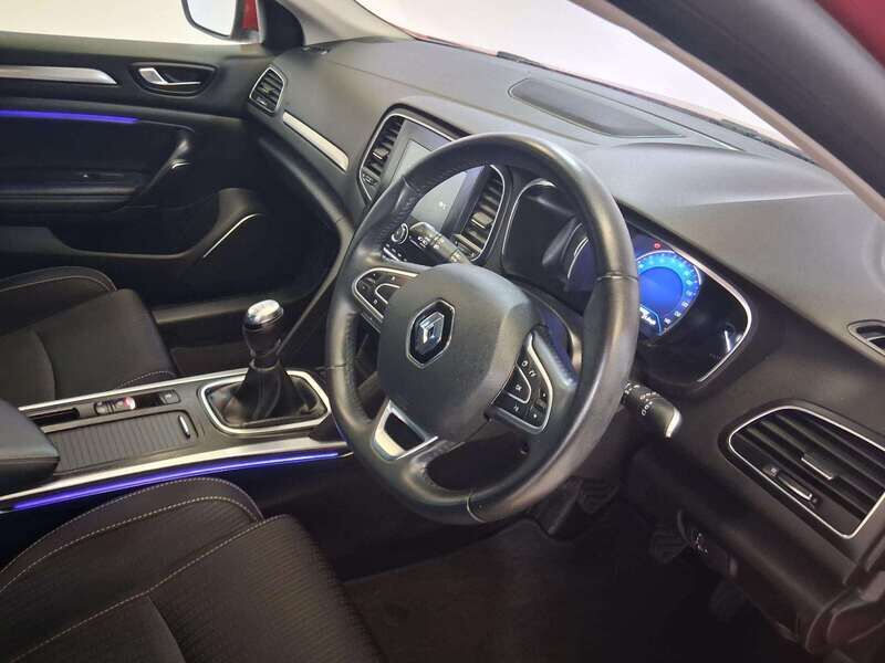 Used Renault Megane 2019 for sale - 77813919: Photo 10