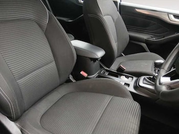 Used Ford Focus 2023 for sale - 79628287: Photo