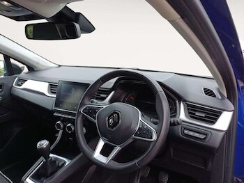Used Renault Captur 2023 for sale - 78568111: Photo