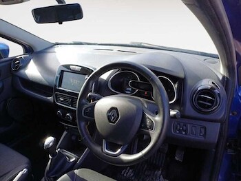 Used Renault Clio 2019 for sale - 77947238: Photo