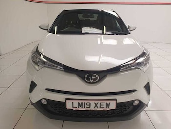 Used Toyota C-HR 2019 for sale - 79310079: Photo
