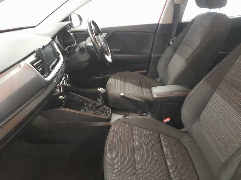 Used Kia Stonic 2018 for sale - 76498456: Photo 13