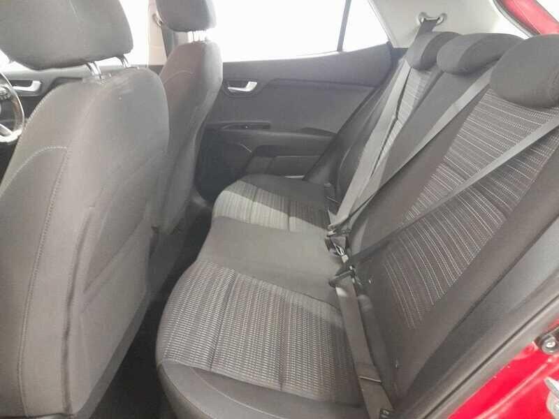 Used Kia Stonic 2018 for sale - 76498456: Photo 14