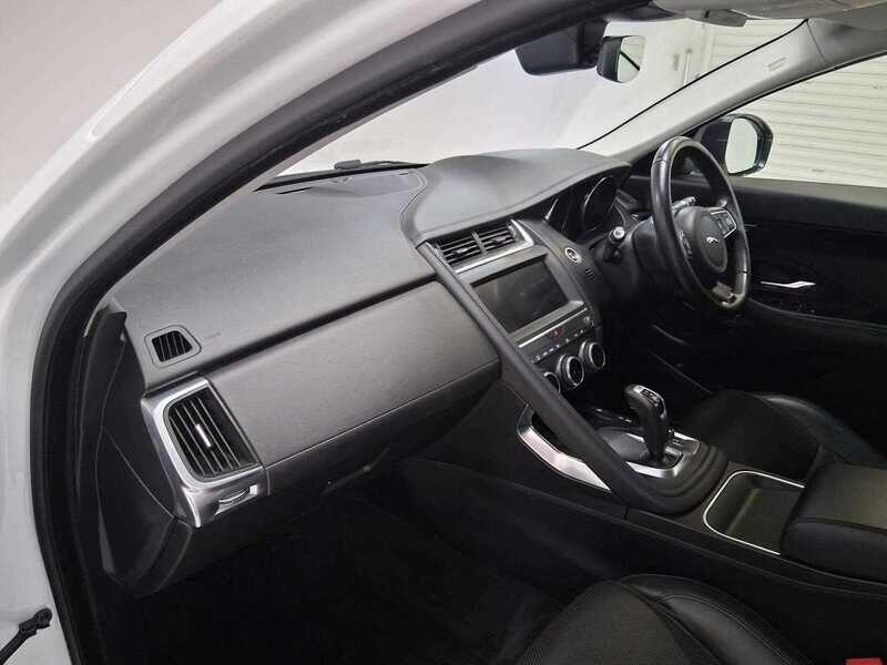 Used Jaguar E-Pace 2018 for sale - 76137499: Photo 13