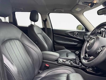 Used MINI Clubman 2019 for sale - 76425500: Photo