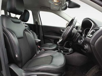 Used Jeep Compass 2019 for sale - 77947258: Photo