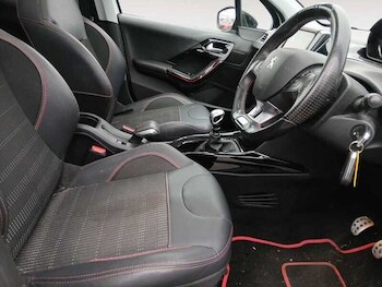 Used Peugeot 2008 undefined for sale - 77352157: Photo