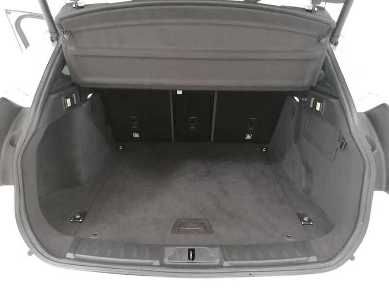 Used Jaguar F-Pace 2017 for sale - 77045161: Photo 8