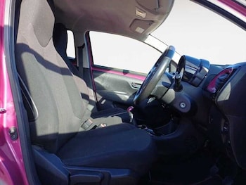 Used Toyota AYGO undefined for sale - 78391311: Photo