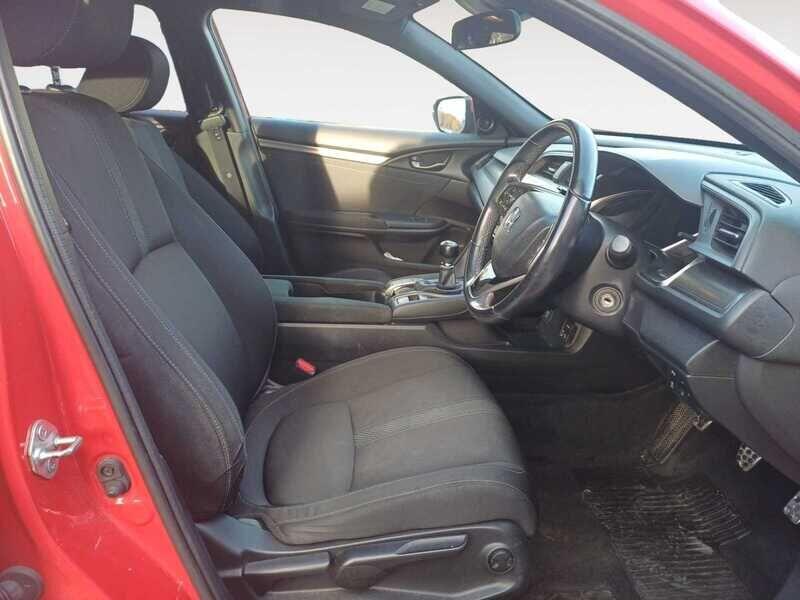 Used Honda Civic 2018 for sale - 76398499: Photo 3