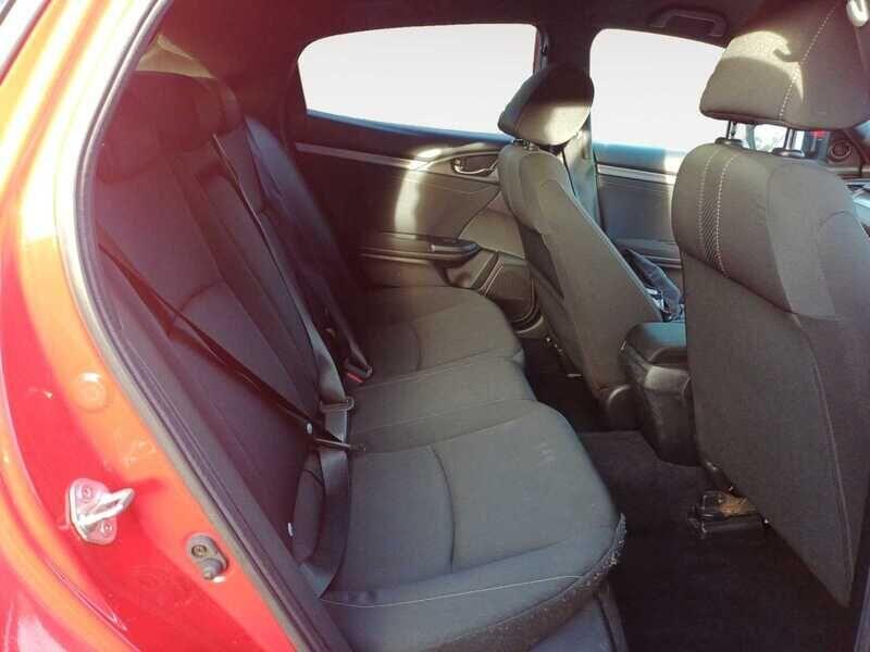 Used Honda Civic 2018 for sale - 76398499: Photo 5