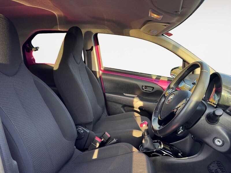 Used Toyota AYGO 2018 for sale - 76425400: Photo 4