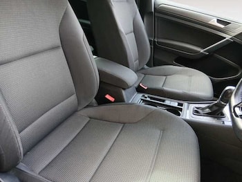 Used Volkswagen Golf 2019 for sale - 79734745: Photo