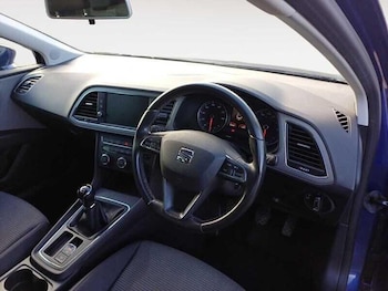 Used SEAT Leon 2019 for sale - 76424242: Photo