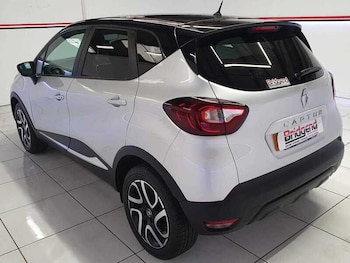 Used Renault Captur 2018 for sale - 77044941: Photo