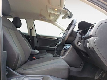 Used Volkswagen T-Roc 2019 for sale - 78837866: Photo