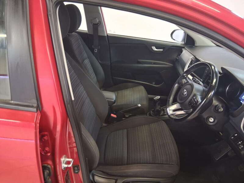 Used Kia Stonic 2019 for sale - 77045139: Photo 11