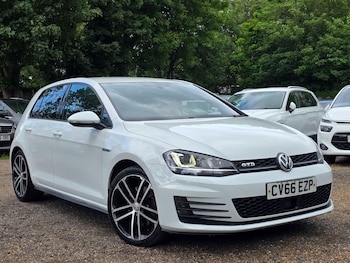 Used Volkswagen Golf 2016 for sale - 79352387: Photo