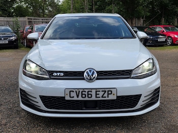 Used Volkswagen Golf 2016 for sale - 79352387: Photo