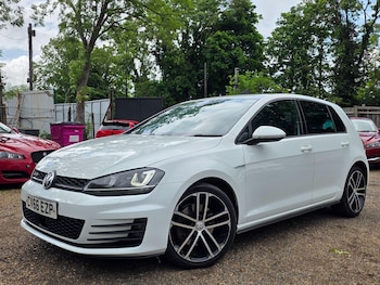 Used Volkswagen Golf 2016 for sale - 79352387: Photo