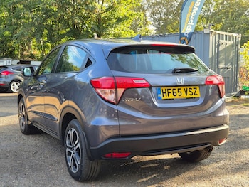 Used Honda HR-V 2015 for sale - 79622289: Photo