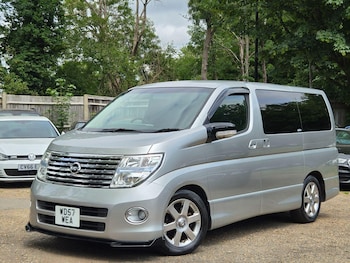 Used Nissan Elgrand 2017 for sale - 79352353: Photo