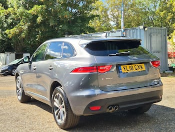 Used Jaguar F-Pace 2018 for sale - 79670158: Photo
