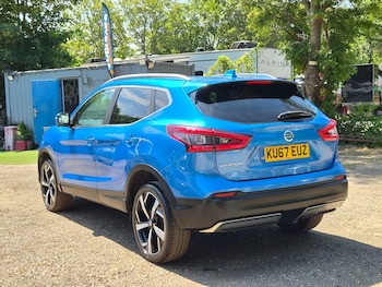 Used Nissan Qashqai 2017 for sale - 79352393: Photo